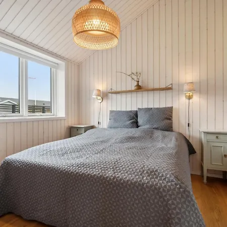 Snug In Snogebaek A Modern Cozy Summer House Neksø